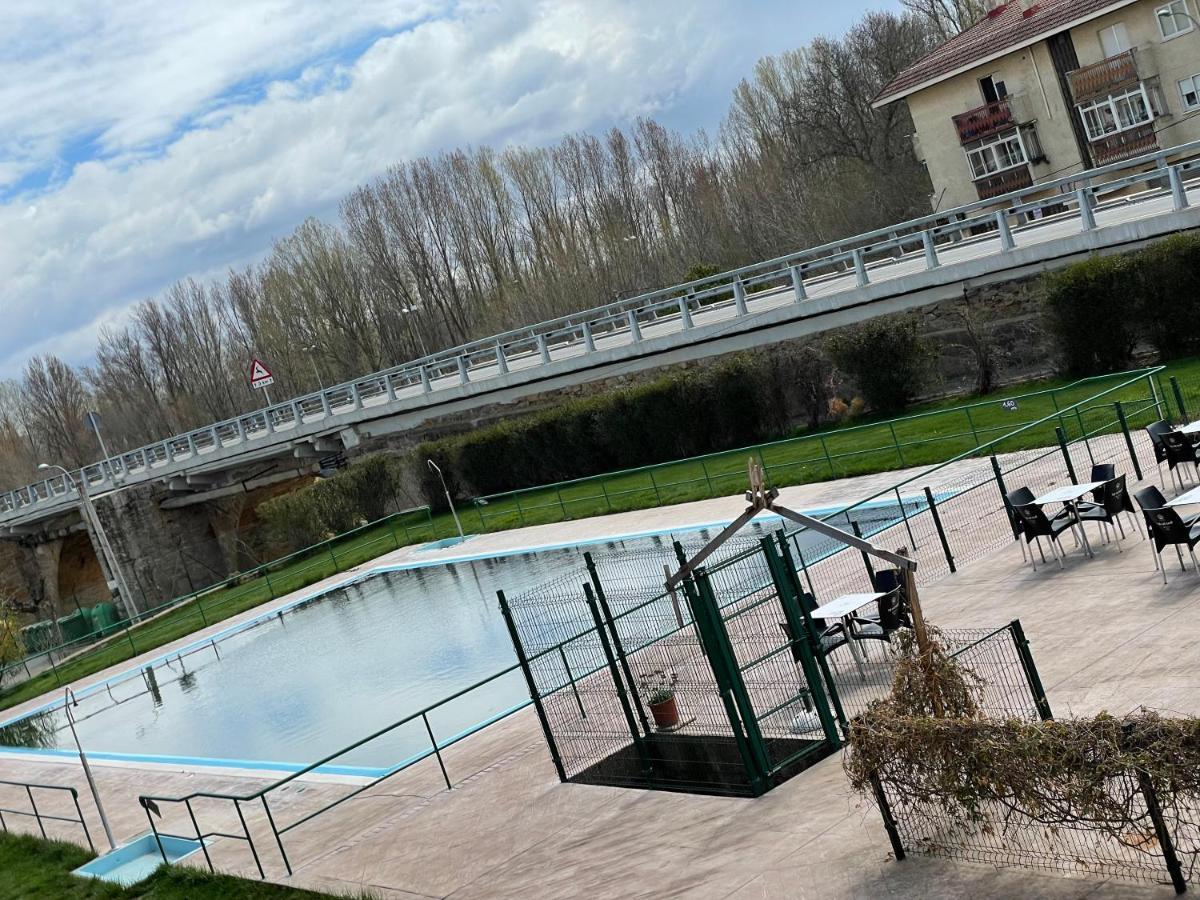 El Delfin Verde Villarente Exterior photo